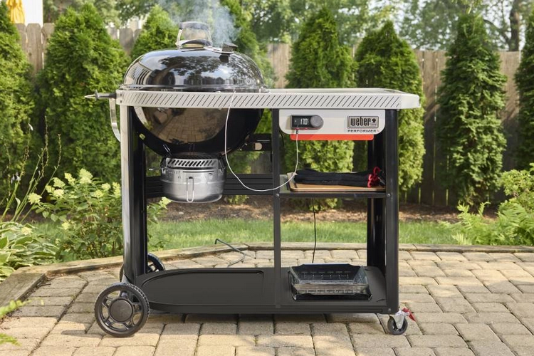 Weber 22-Inch Performer Smart Grill Brings Wi-Fi and Digital Fan Control to the Classic Kettle