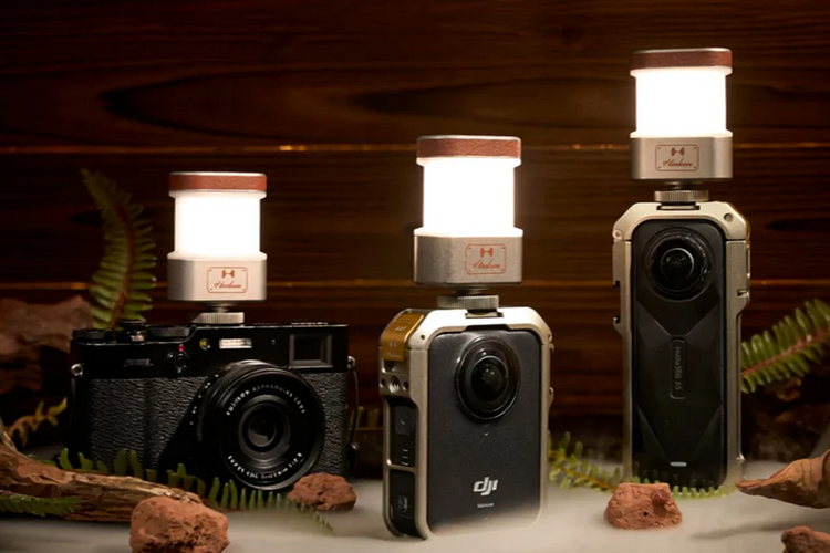 Harlowe Omni 360 Video Fill Light Makes Full-Circle Lighting More Affordable Than Ever